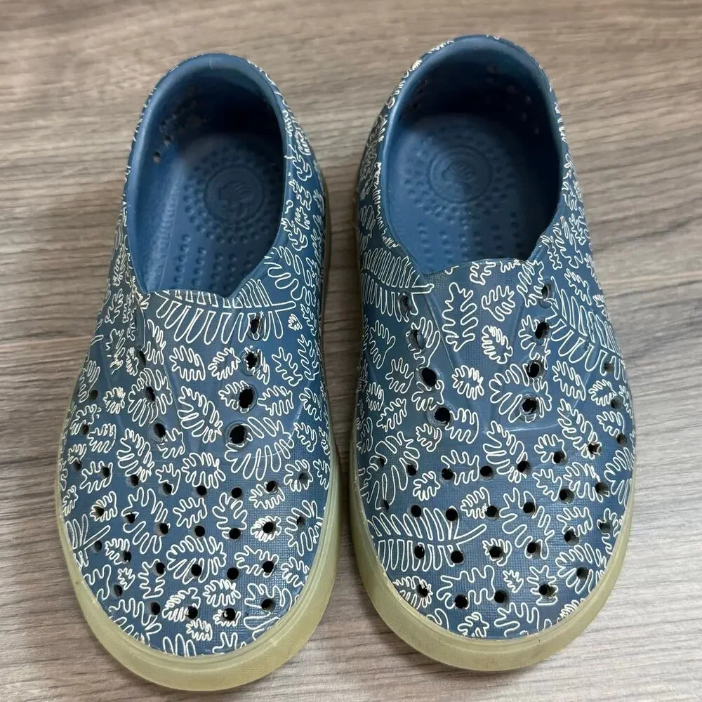 Native Jefferson Slip On Shoes Kids Size C11 Fern Leaf Print Glow In The Dark